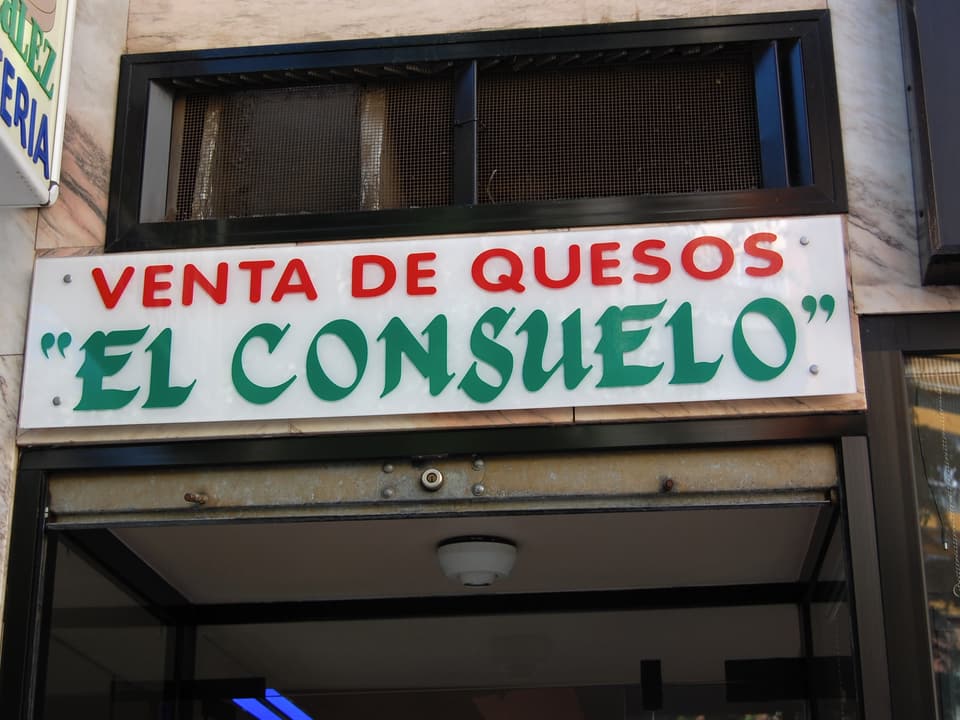Rótulo de la tienda: Venta de quesos El Consuelo